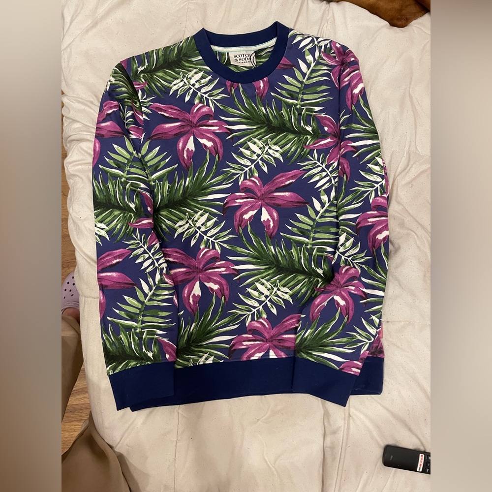 Brand new never worn scotch &soda sweater
